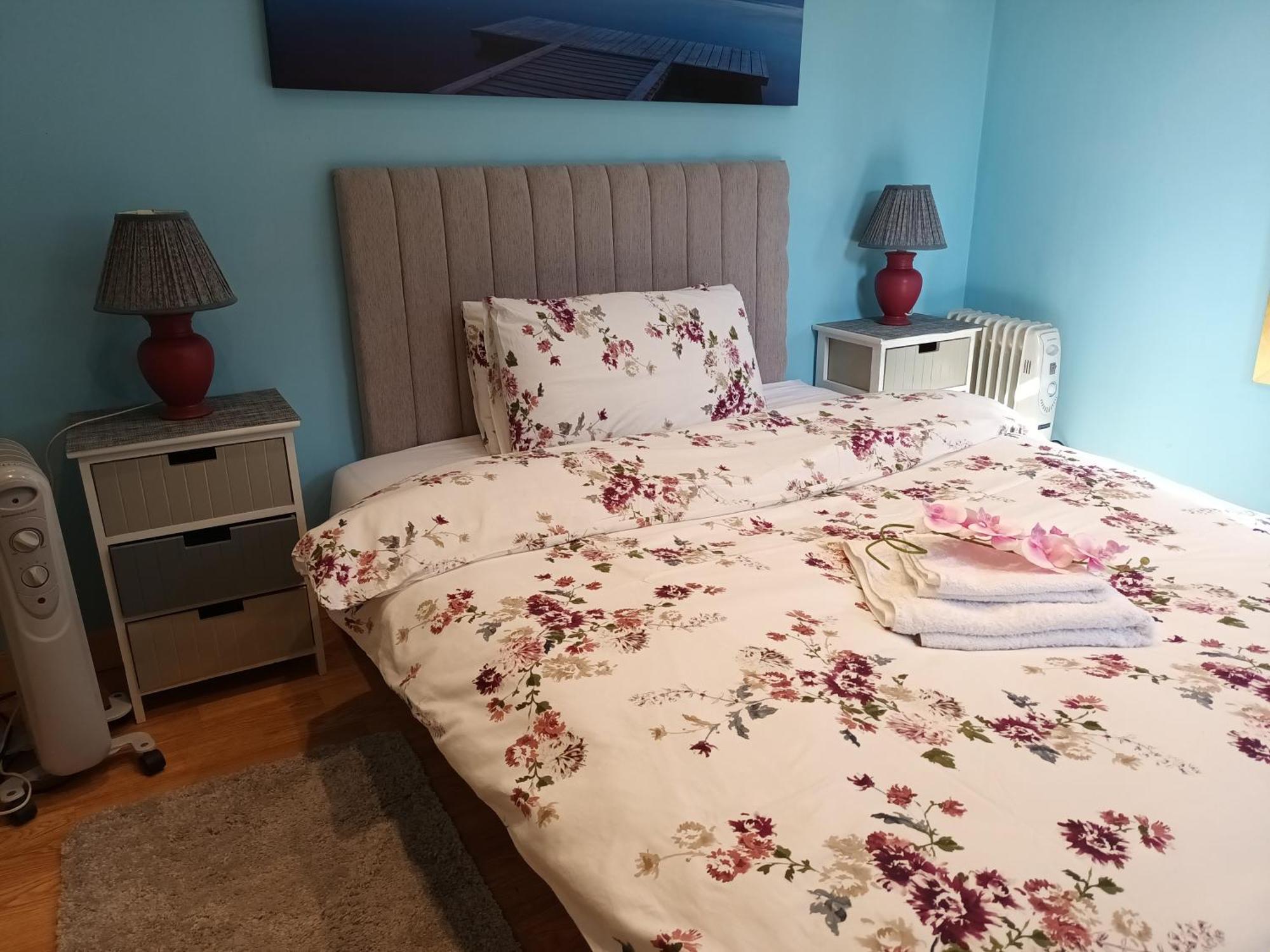 Private Suite In Oxfordshire, A40 ウィットニー エクステリア 写真