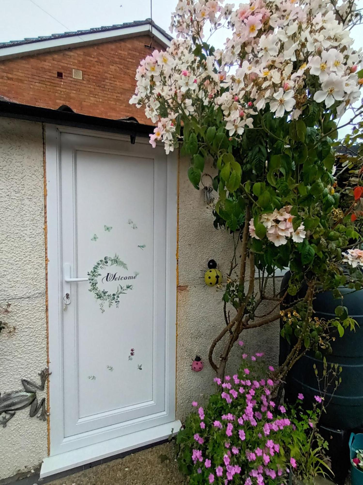 Private Suite In Oxfordshire, A40 ウィットニー エクステリア 写真